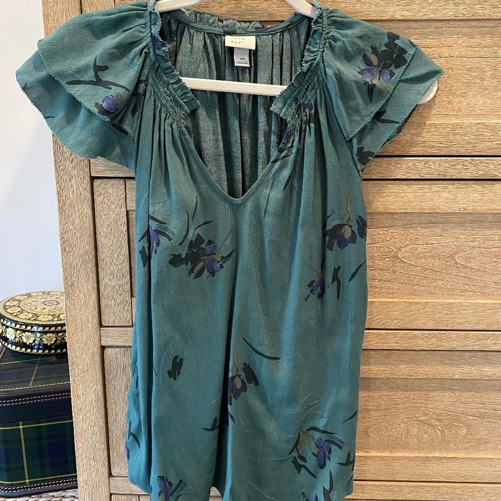 Floral print blouse